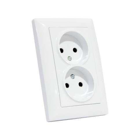 The socket is double with grounding